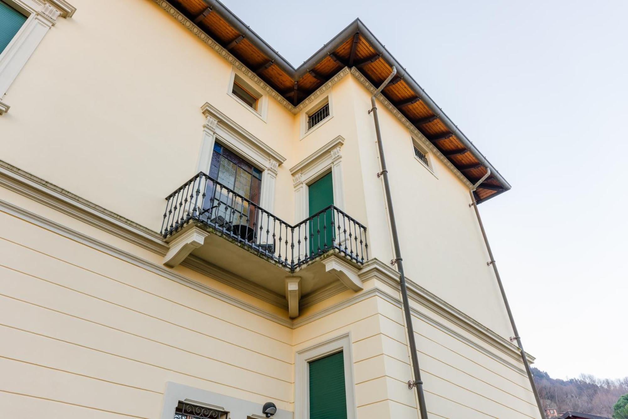 בלאג'יו Regal Villa With Como Lake View And Free Parking מראה חיצוני תמונה